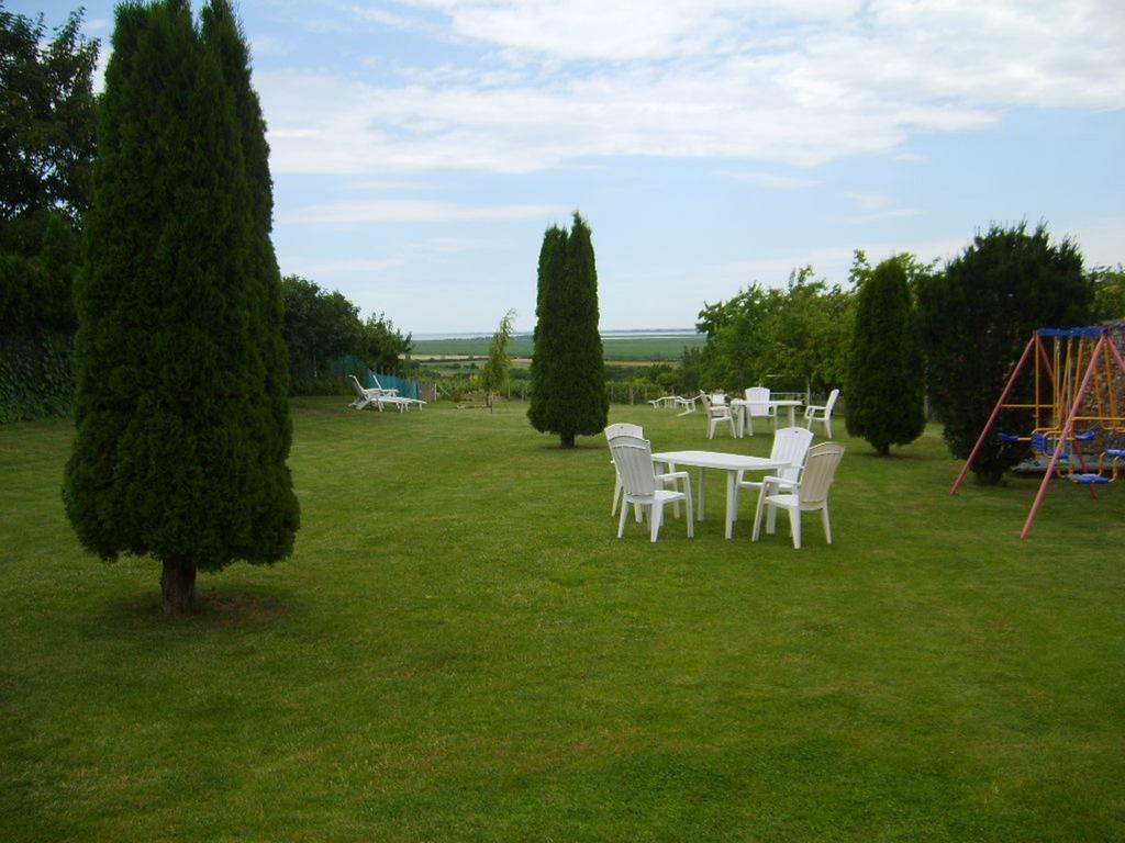 Bed and Breakfast Szuts Panzio Fertőrákos Exteriér fotografie