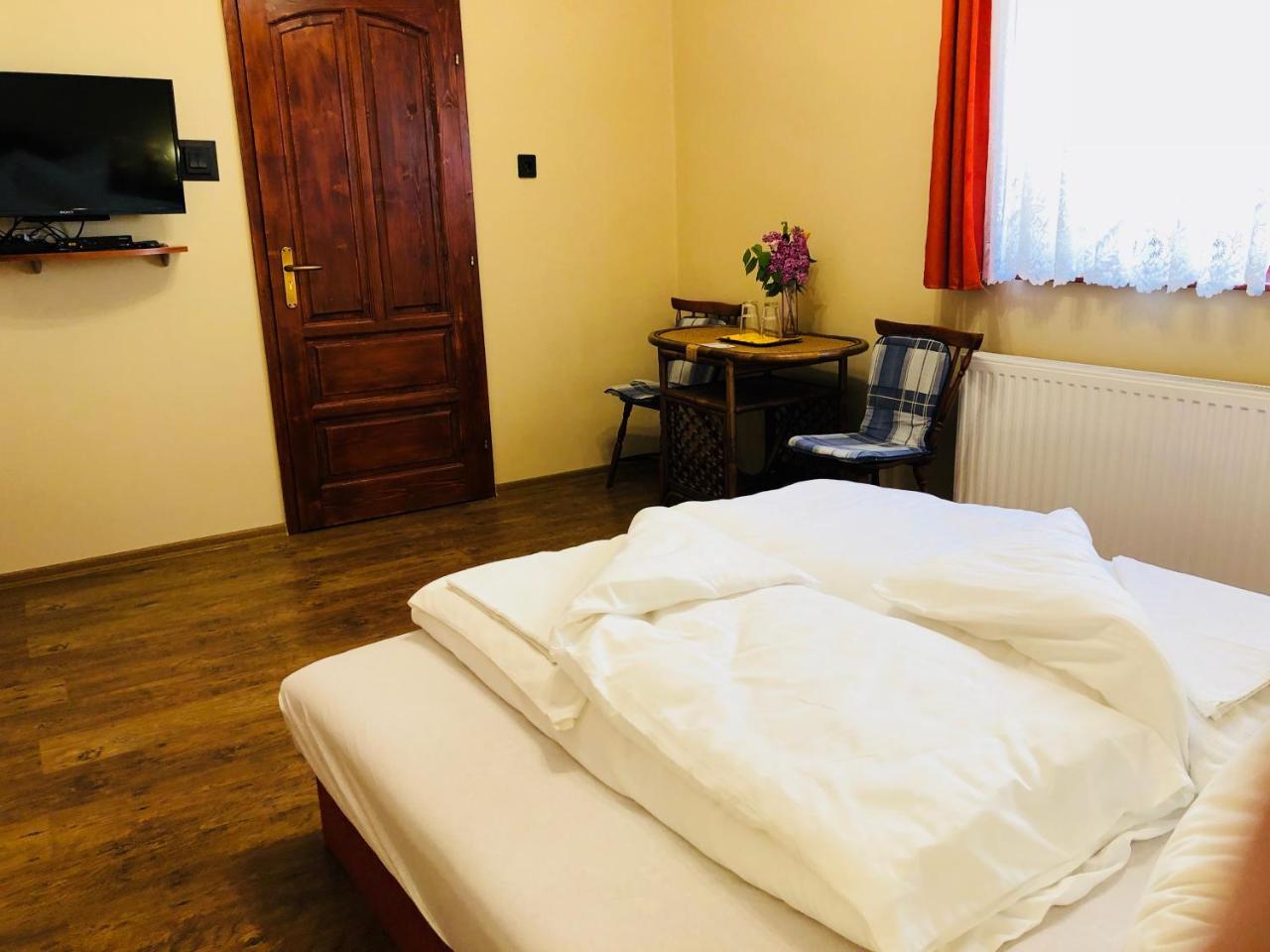 Bed and Breakfast Szuts Panzio Fertőrákos Exteriér fotografie